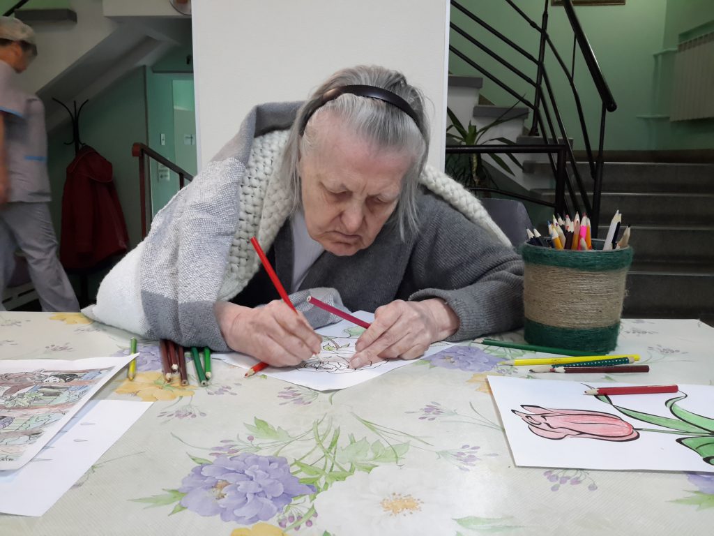 Творческие занятия для пожилых в пансионатах Ялта