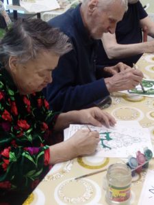 Подготовка к новогодним праздникам в пансионатах пожилых "Ялта"