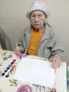 Творческое занятие с пожилыми: "Цвет моего настроения"