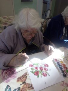 День цветов и весенних загадок в пансионате для пожилых "Ялта"