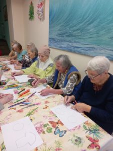 Творческие и логические занятия с пожилыми людьми в пансионате "Ялта - Нарвская"