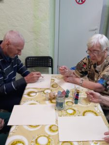 Творческое занятие с пожилыми "Золотая Осень" в пансионате "Ялта"