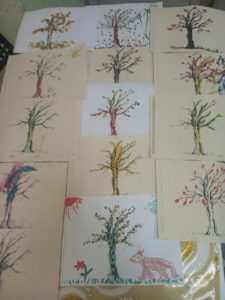 Творческое занятие с пожилыми "Оживи дерево" в пансионате "Ялта"
