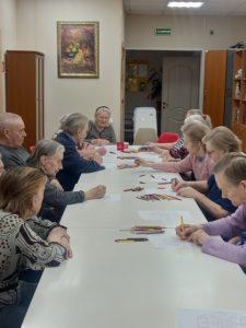 Творческое занятие с пожилыми "Мандала-антистресс" в пансионате "Ялта - Петровская Мельница"