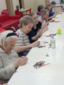 Творческие занятия с пожилыми, посвященные предстоящей Пасхе