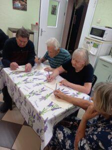 Творческий конкурс с пожилыми постояльцами пансионата «Я – Мюнхаузен»